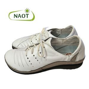 Naot Women's Kumara White Leather Silver Threads Leather Sneakers 8  39